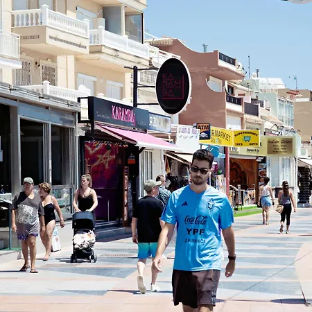 Mara's Seaviews -beachfront - Duplex Penthouse Lägenhet Torremolinos