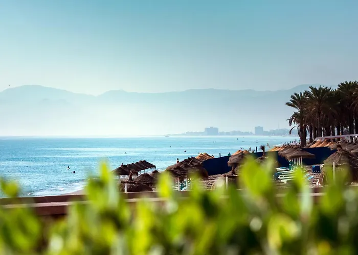 Mara's Seaviews -beachfront - Duplex Penthouse Apartament Torremolinos