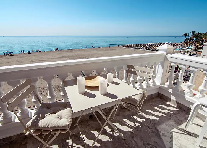 Mara's Seaviews -beachfront - Duplex Penthouse Torremolinos