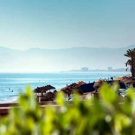 Mara's Seaviews -beachfront - Duplex Penthouse Apartamento Torremolinos