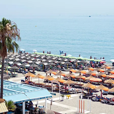 Mara's Seaviews -beachfront - Duplex Penthouse Apartment Torremolinos