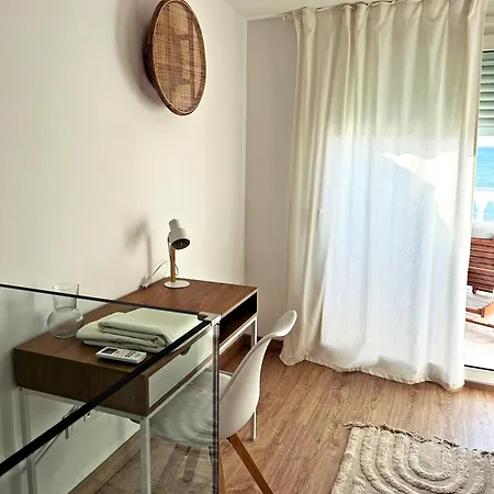 Апартаменти Mara's Seaviews -beachfront - Duplex Penthouse Торремолінос